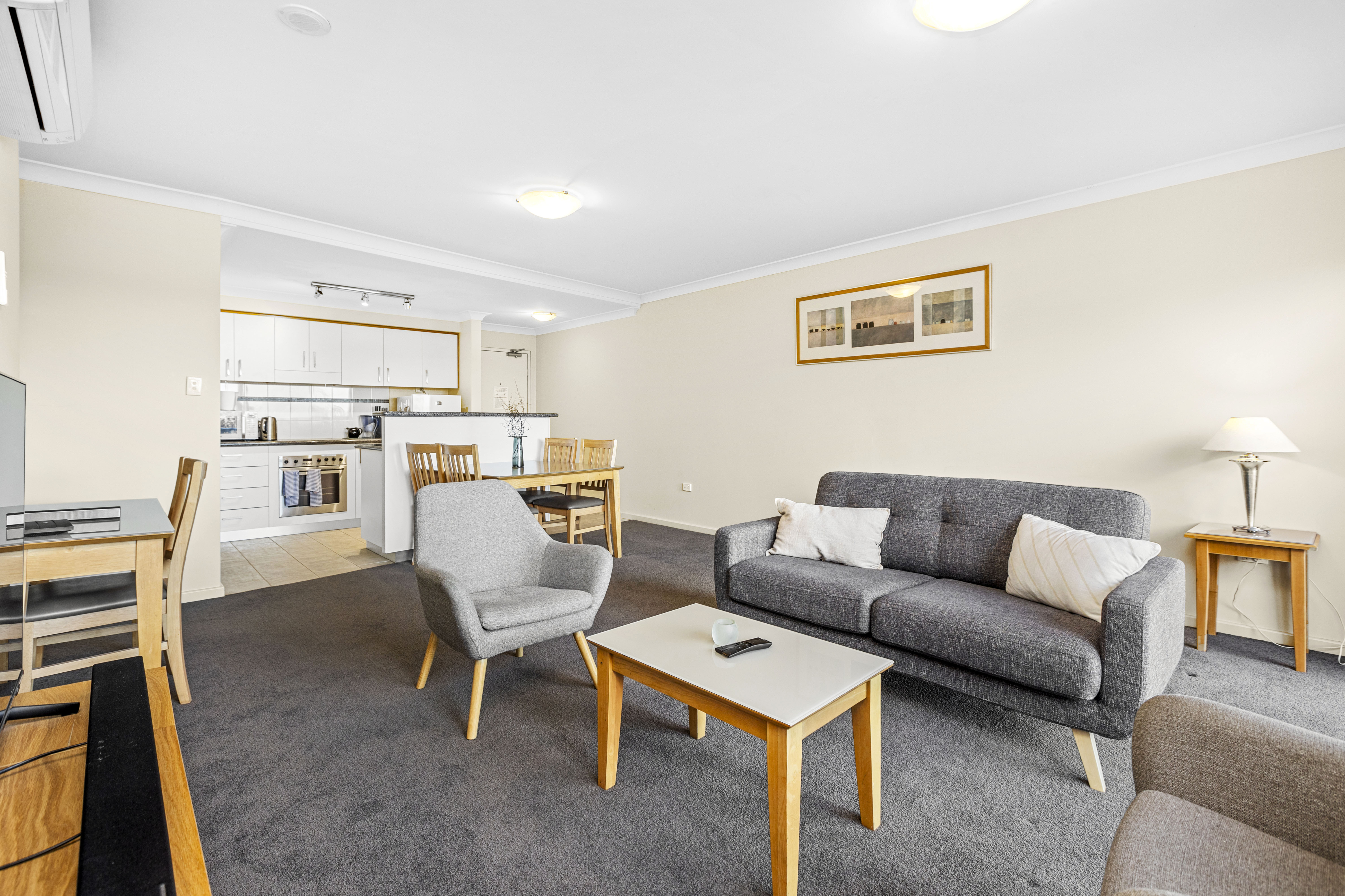 Perth Family Getaway| Pool & Parking — Perth, WA — vacation rental