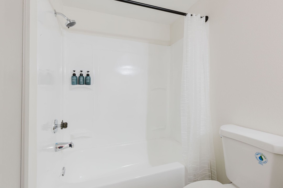 Rosehill Pointe · Unit 185 1/1