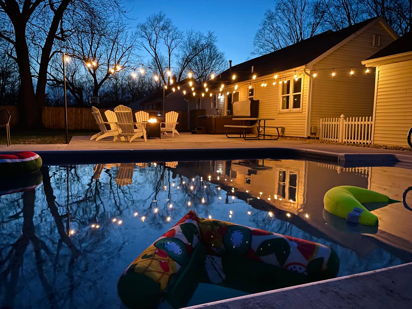 Pool | Hot Tub | Backyard Oasis | Game Room | Fun - South Bend, IN