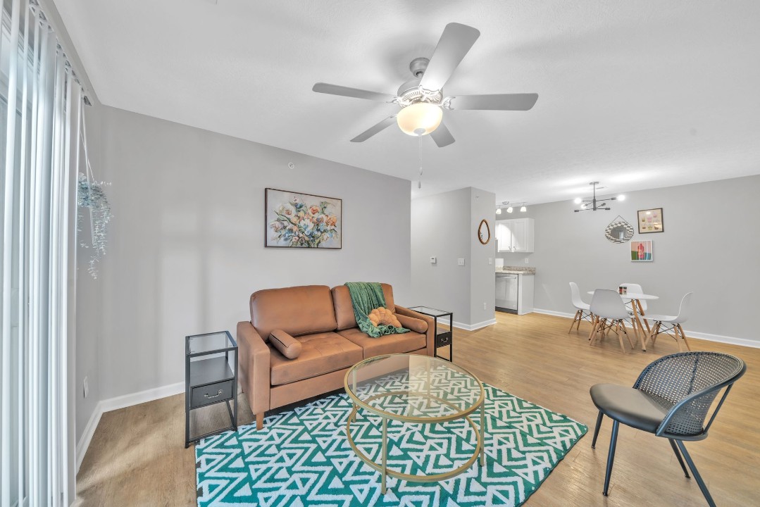 Stonecrest 722, · Unit 2/2