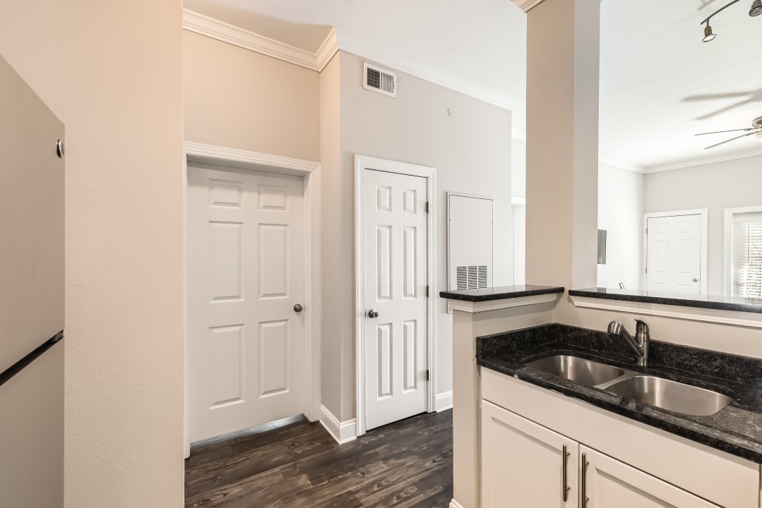 Crest at Midtown · Unit 4603 1/1
