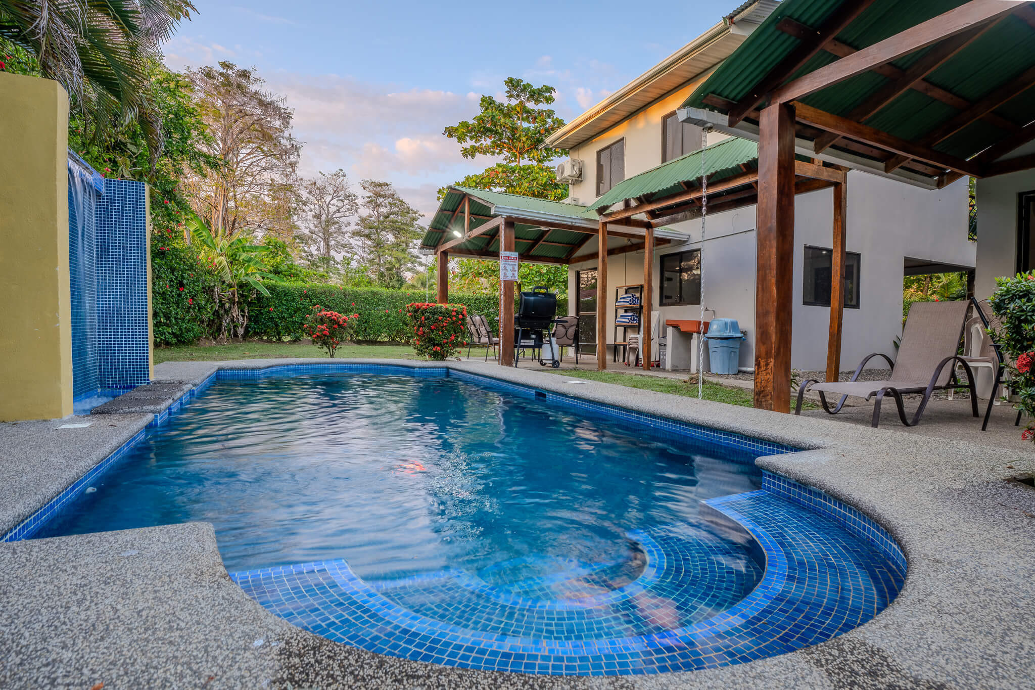 Playa Bandera-5 Min To Beach-sleep 6-ez Access - Costa Rica