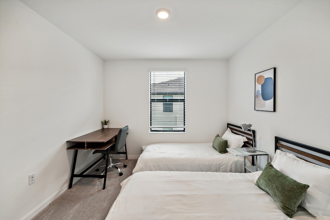 Landings at Westport · Unit 2007