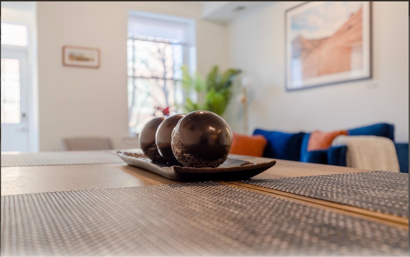 Entire Rowhome in Northwest Washington photo 5