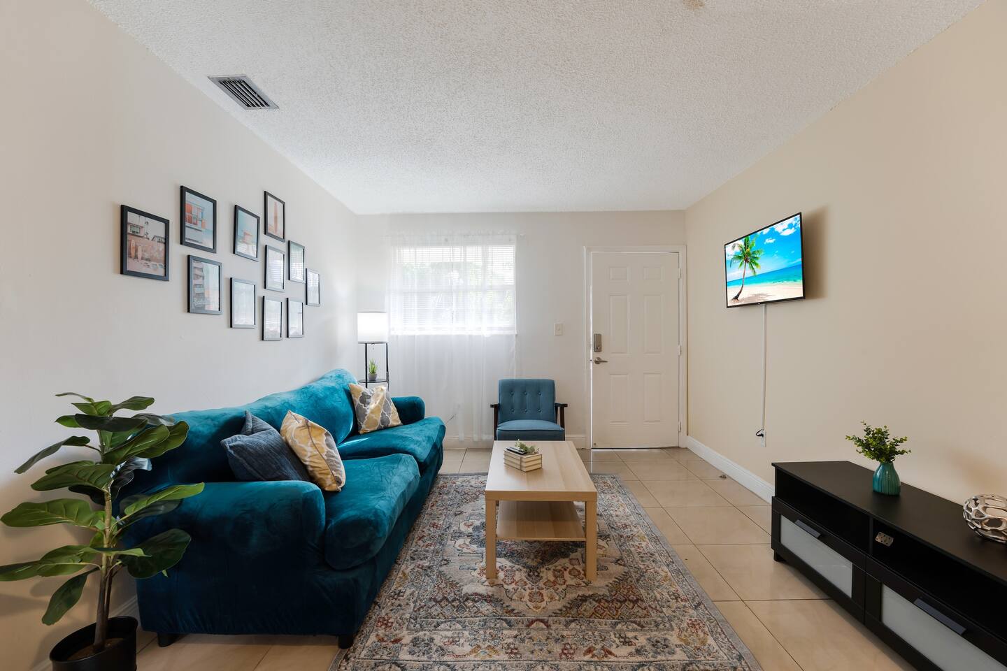 Chic 2BR Little Havana Apt with Free Parking — MIAMI, FL — vacation rental