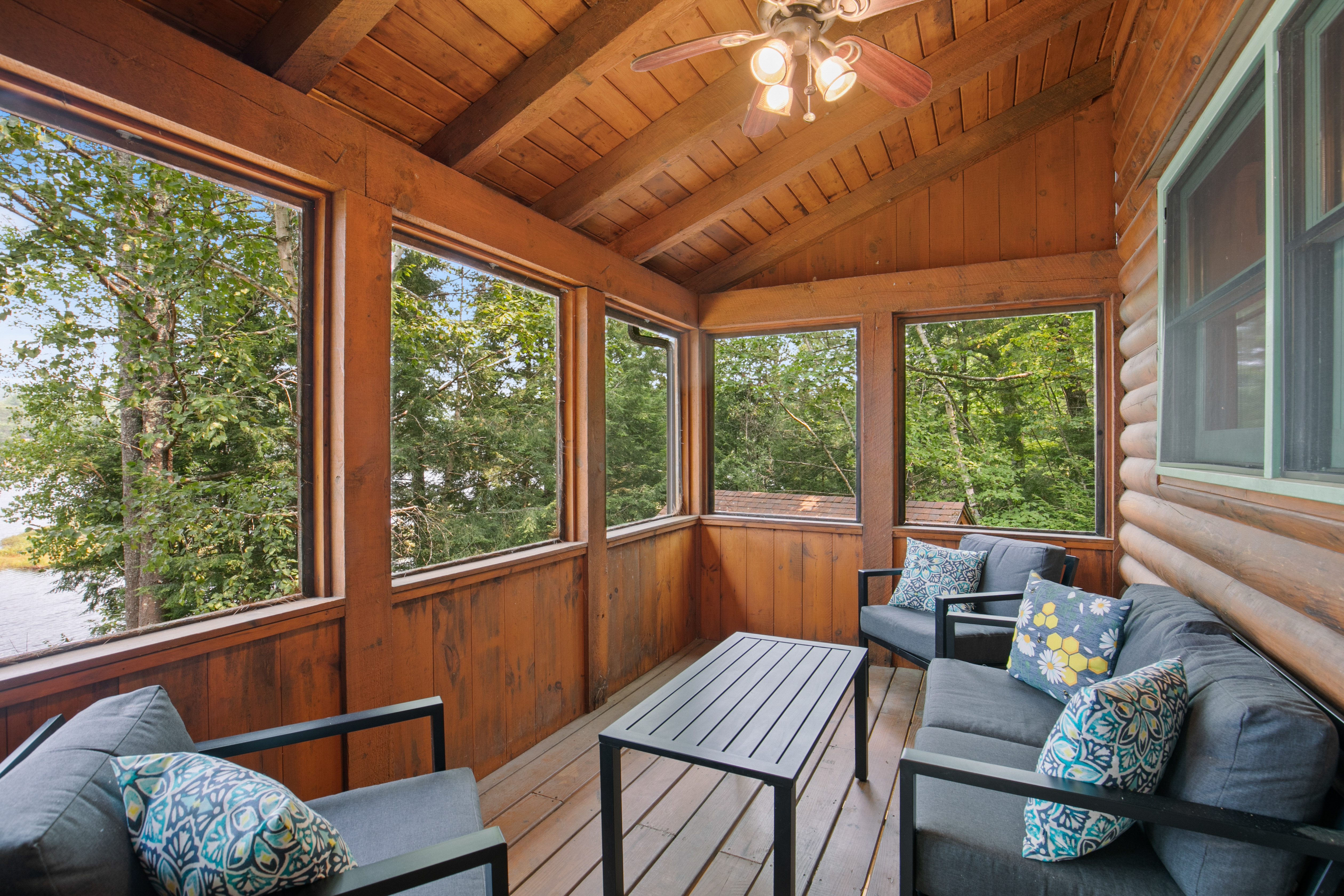 Hermit Lake Retreat - Photo 6 of 40