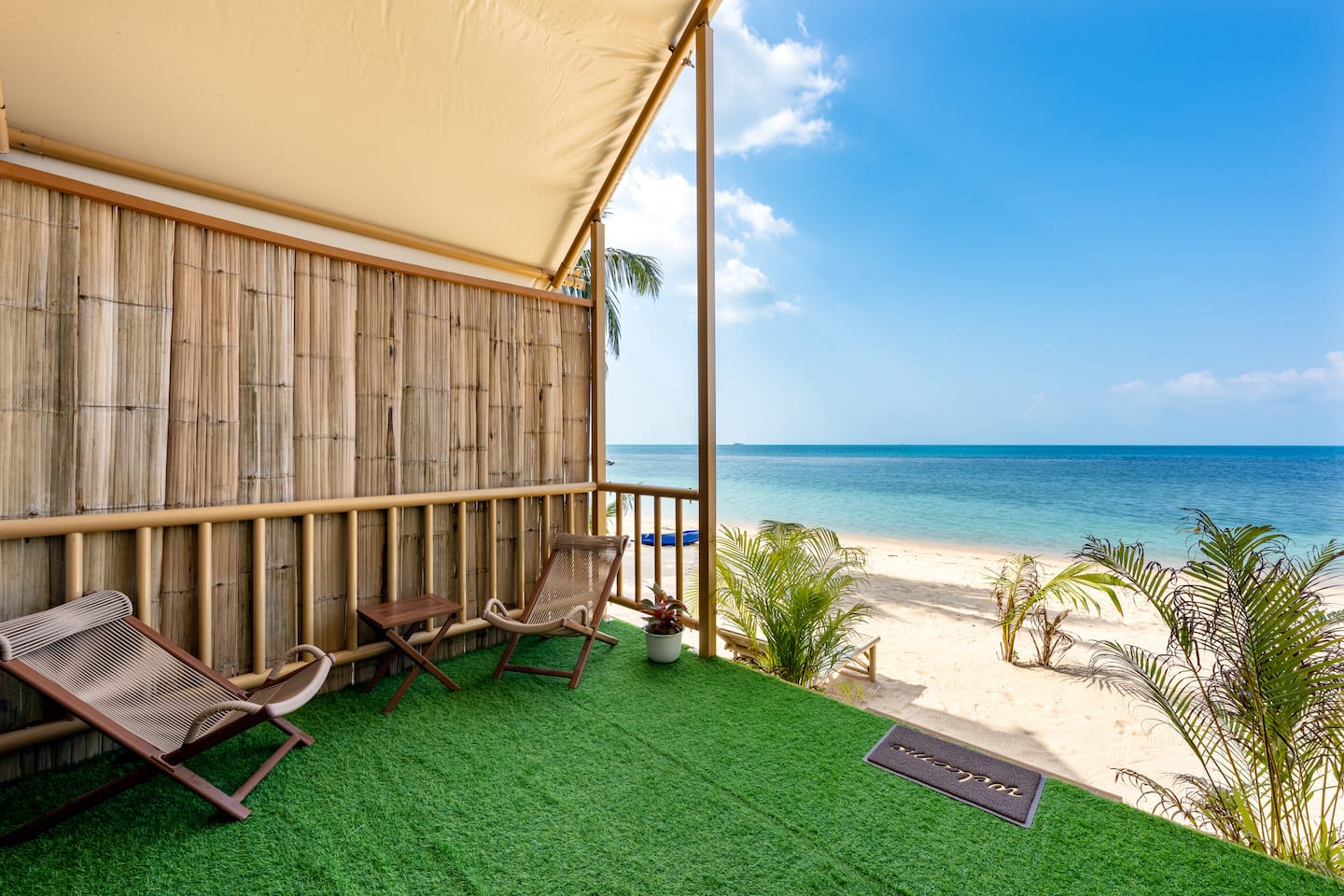 2P Glamping #1 - Beachfront Tent in Mae Nam, Surat Thani