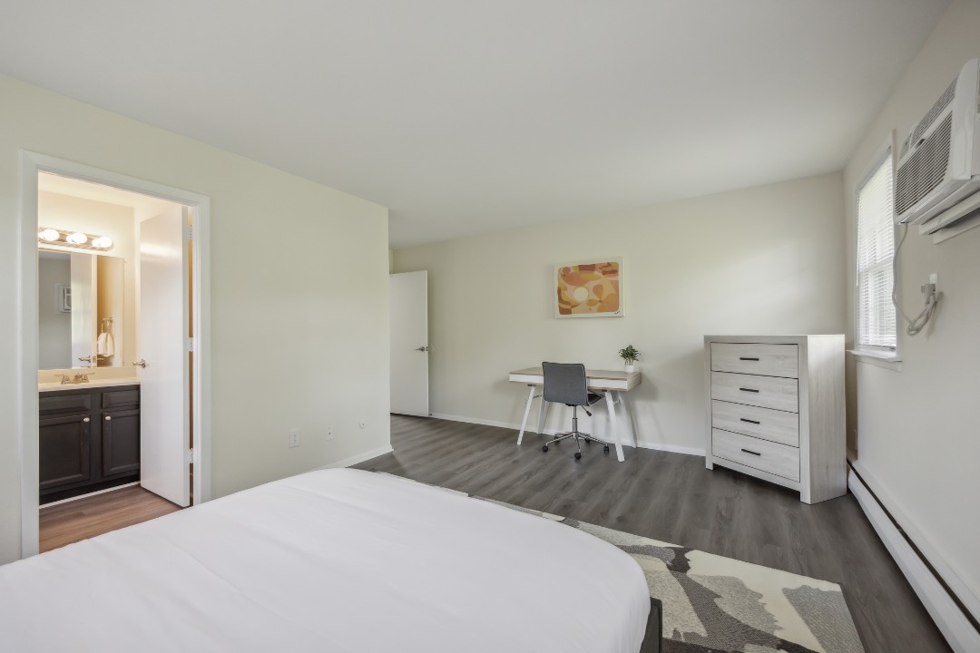 Pinebrook 818 Wharton Drive 2 Bed 2 Bath