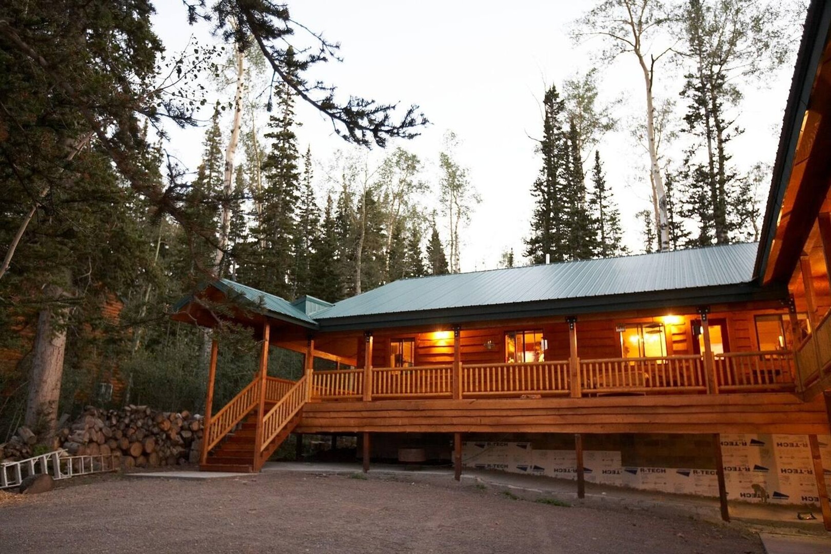 Brian Head Fir Cabin — photo 21