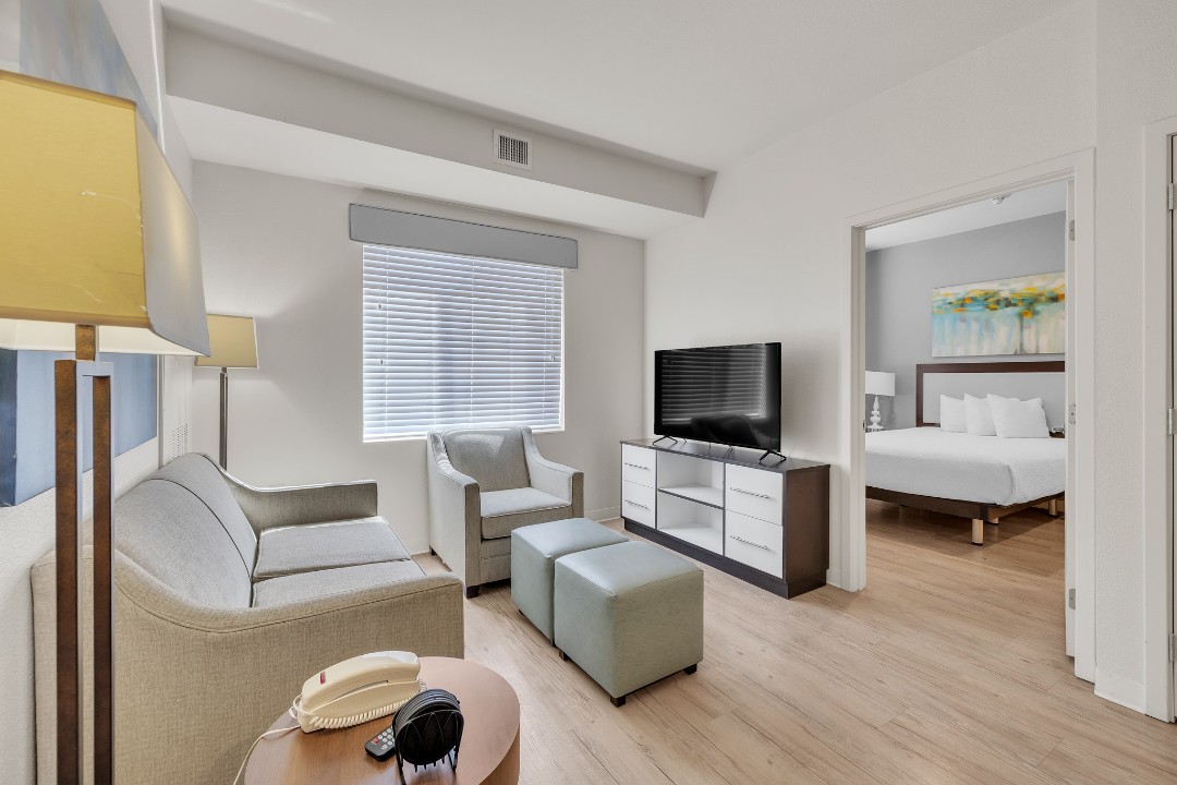 Simplicity At the Rim · Unit 1106  1106 2/2