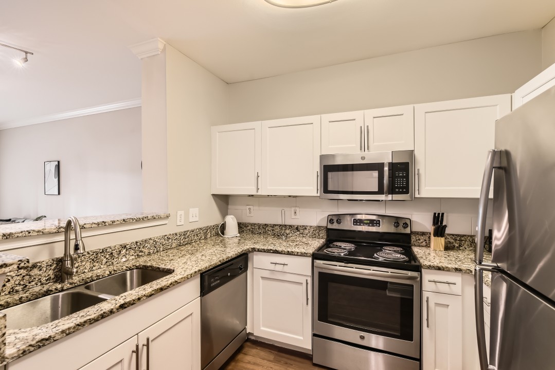 Crest at Midtown · Unit 1323 1/1