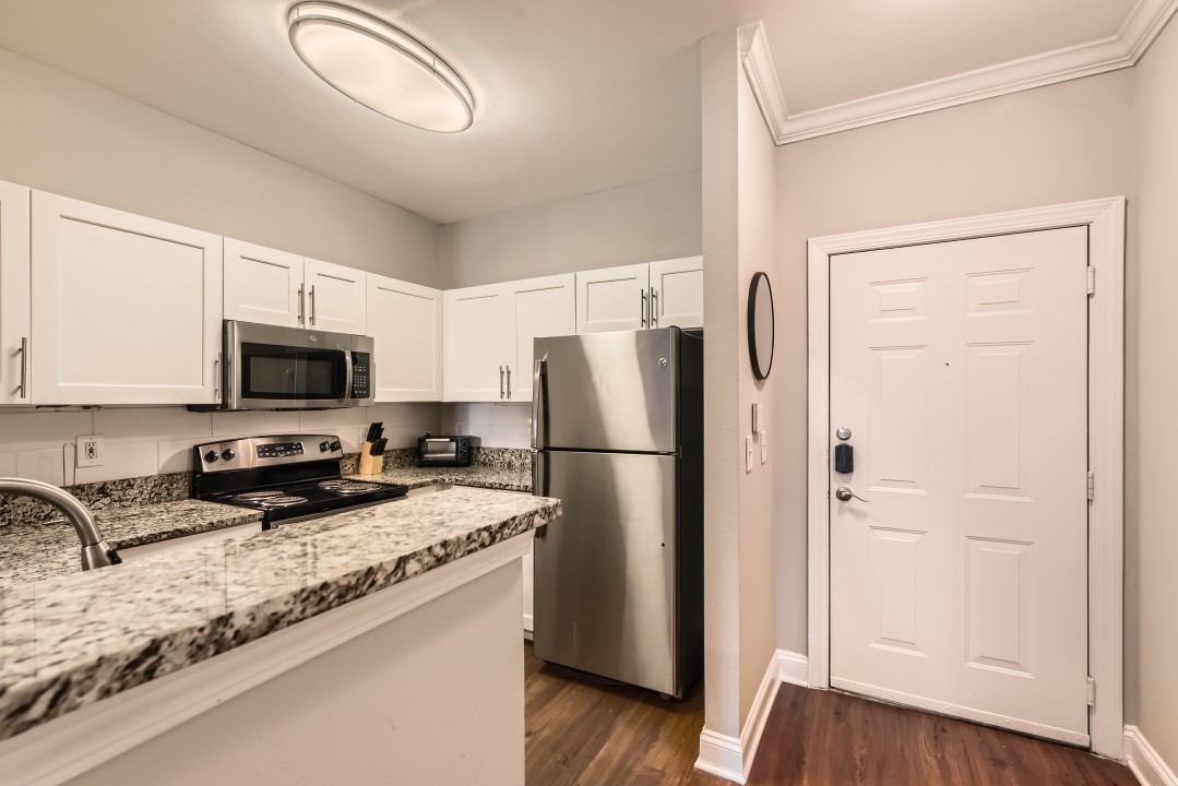 Crest at Midtown · Unit 1323 1/1