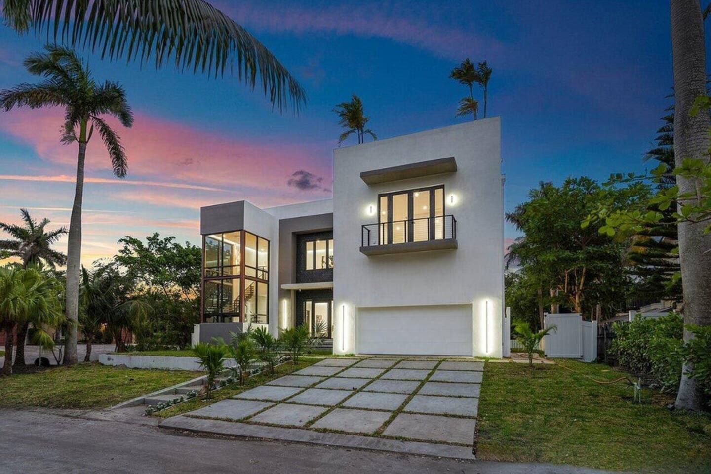 Luxury Pool 4BR Home w/ Rooftop Near Intracoastal — Boynton Beach, FL — vacation rental