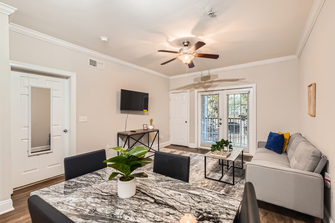 Crest at Midtown · Unit 4209 1/1