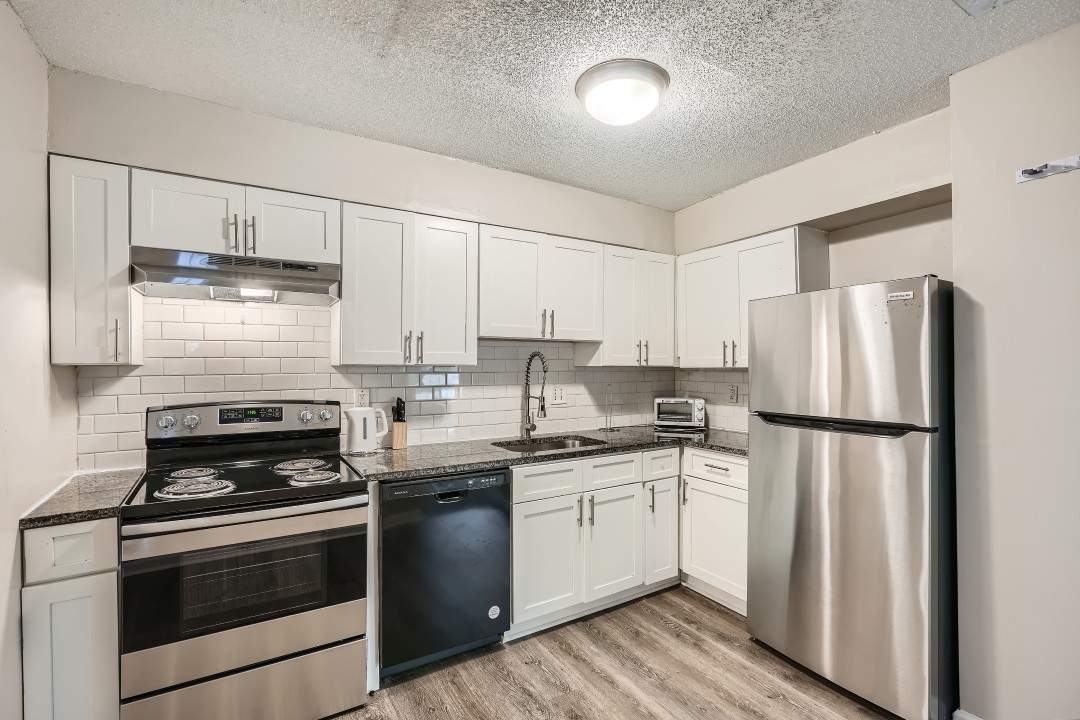 Crest at East Cobb 1812B · Unit 2/2