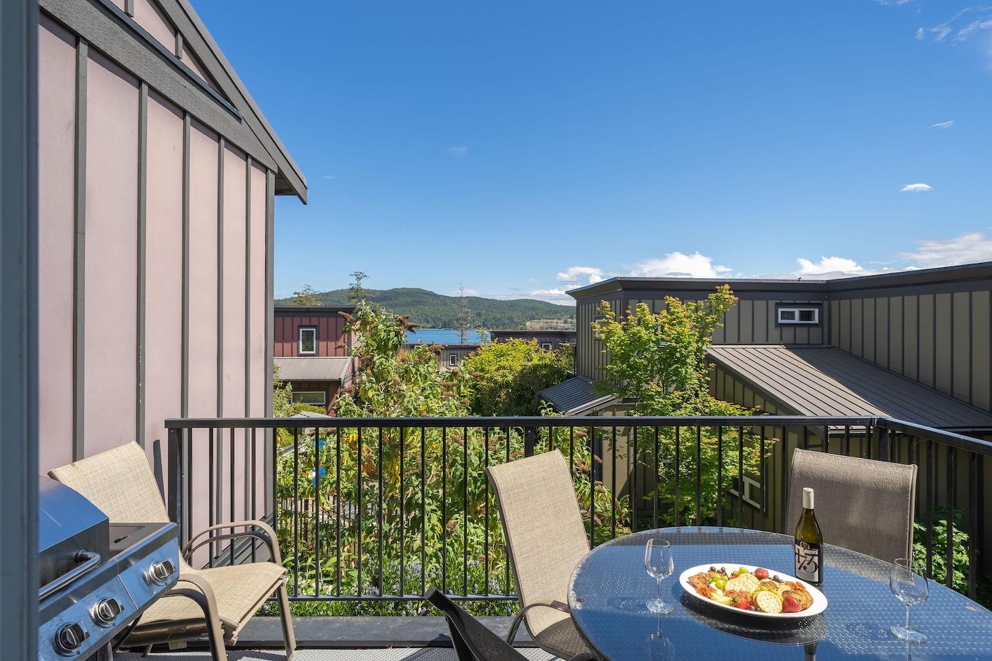Sooke Townhome, 3 Bedrooms — Sooke, British Columbia — vacation rental