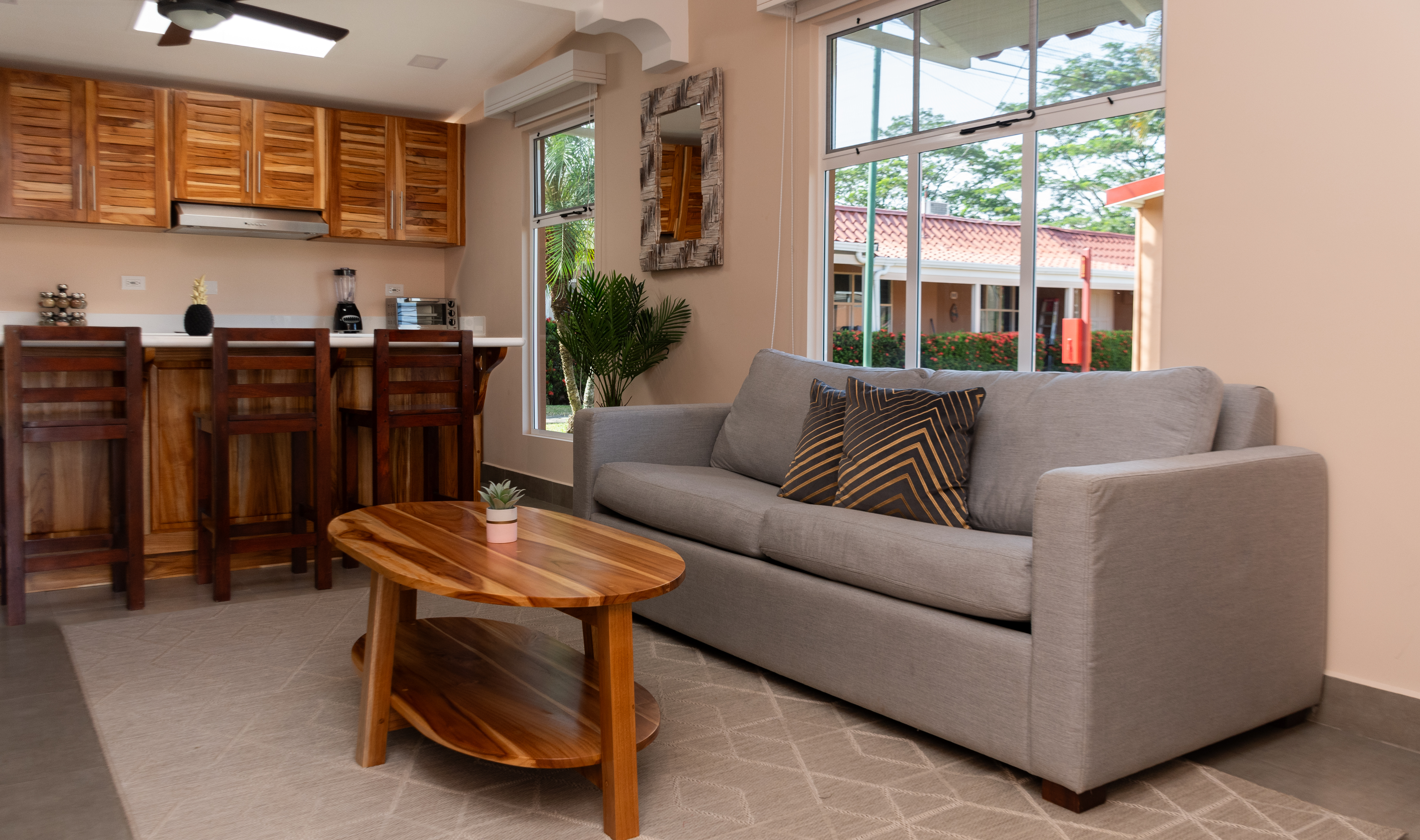 Jacó Cozy 1BR • Pool • A/C • Secure • Near Beach — Jaco, Puntarenas Province — vacation rental