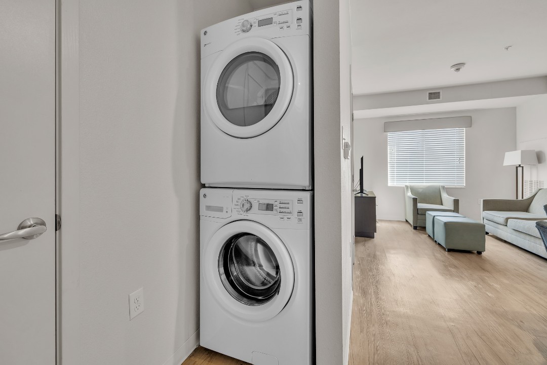 Simplicity At the Rim · Unit 1114  1114 2/2
