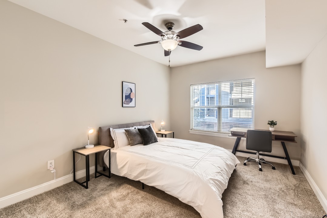 Crest at Midtown · Unit 1323 1/1