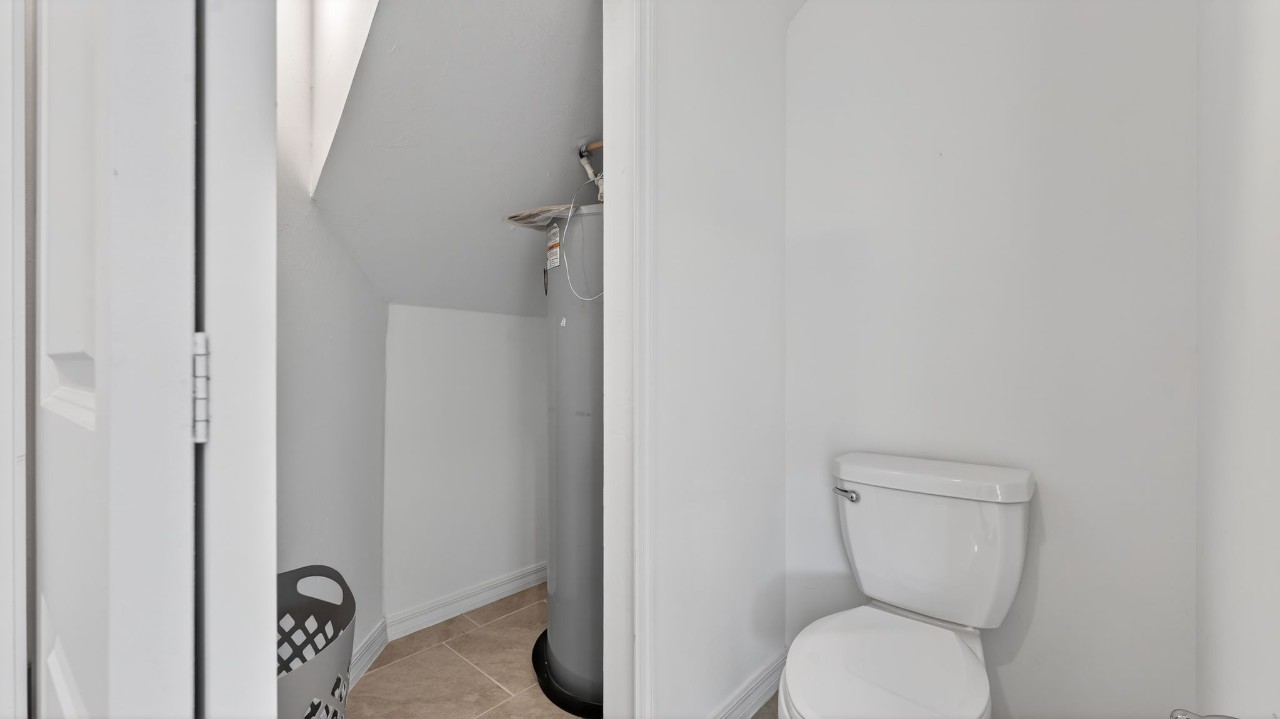 Landings at Westport · Unit 2056