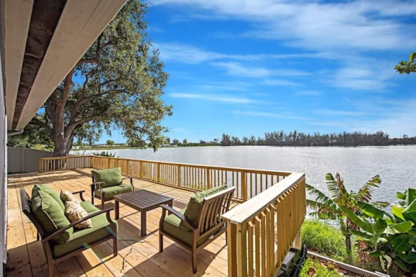 Beautiful Lake View And Bbq Area - Tranquil Haven Retreat - Davie, FL