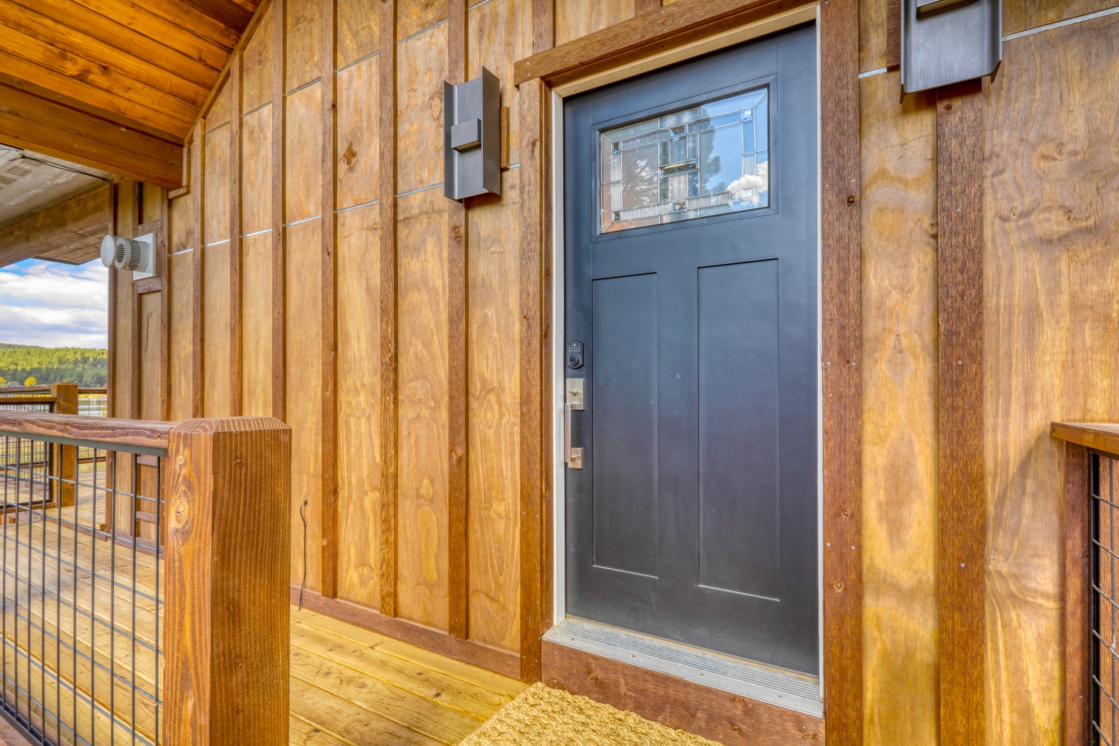 Cloud Cap Home w/Lake Views! Paddleboards & Bikes