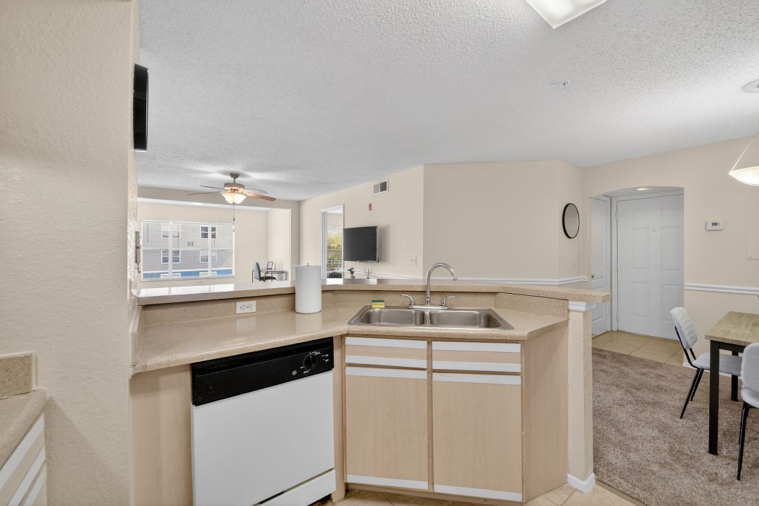 Avenue · Unit at Winter Springs 29-203 2/2