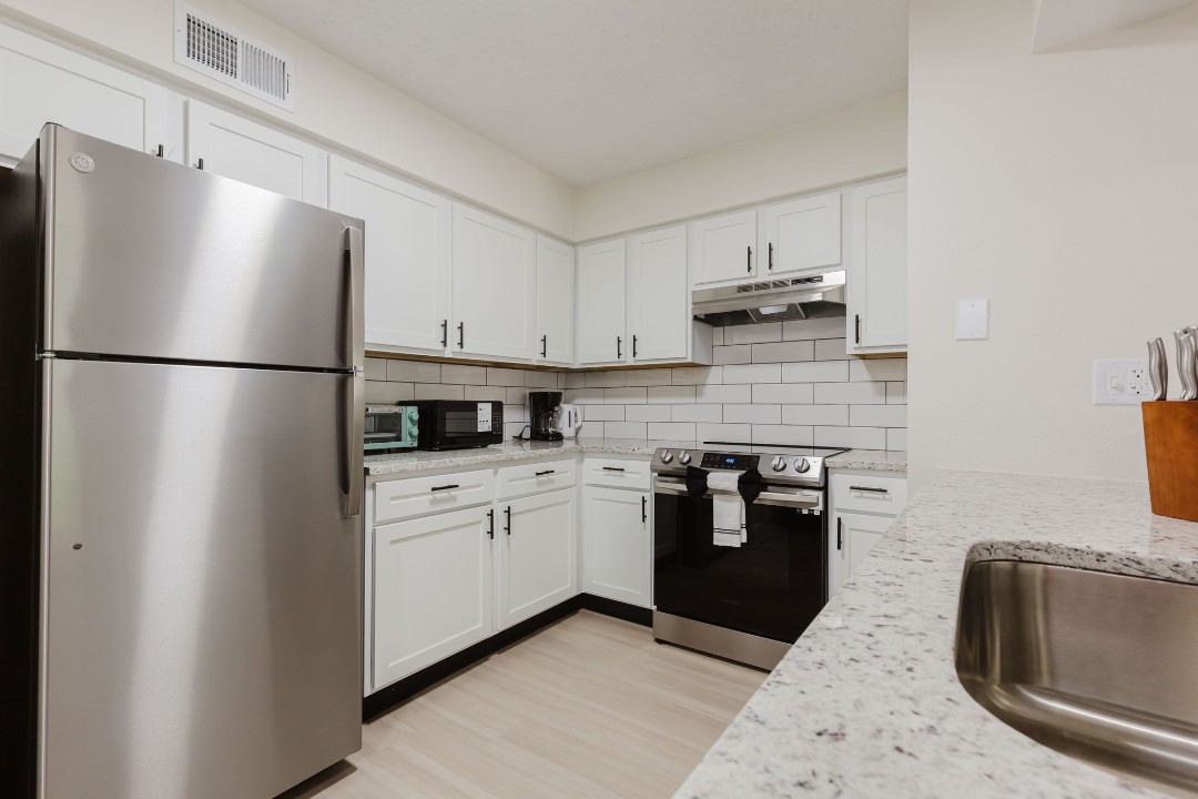 Rosehill Pointe · Unit 185 1/1