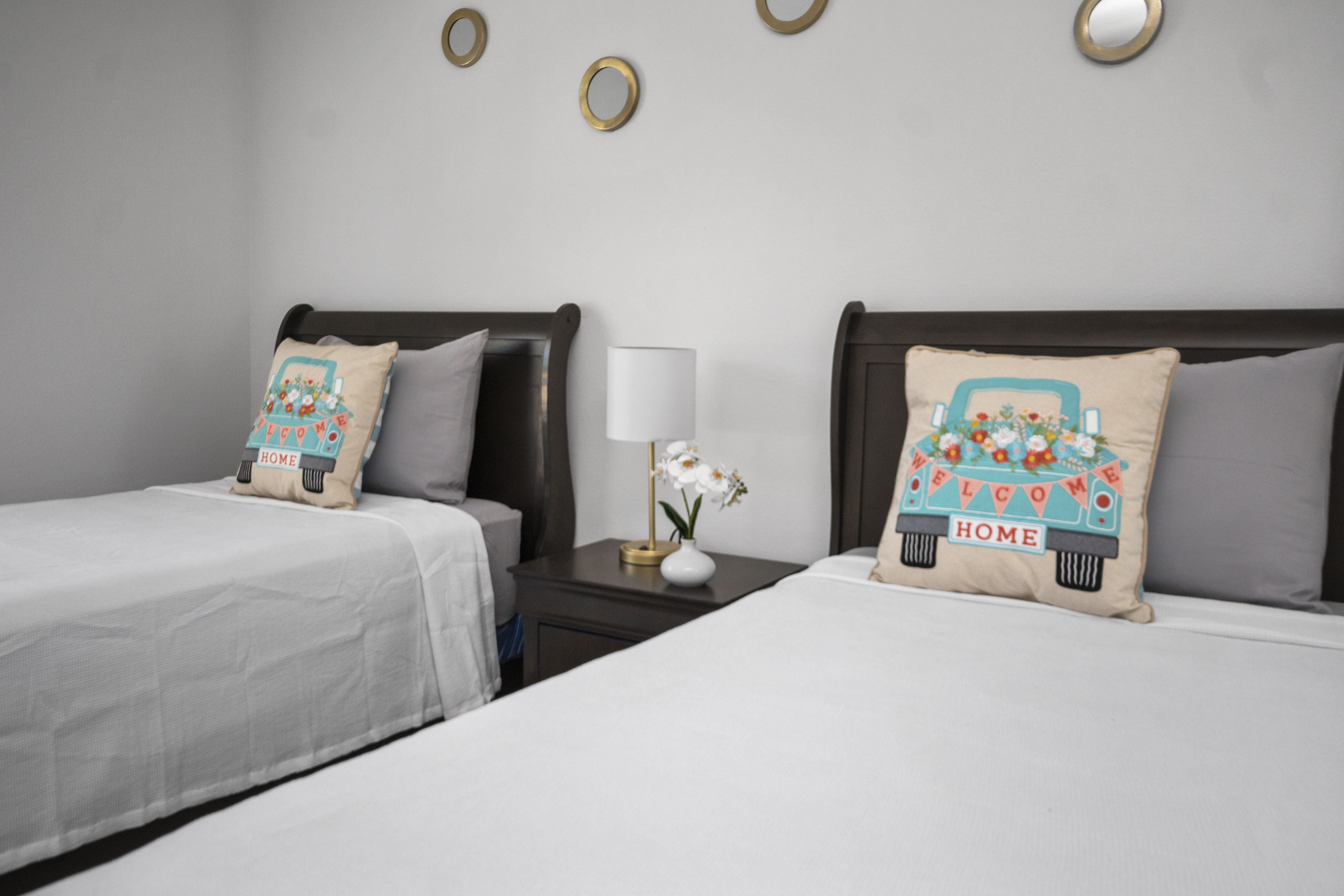 KG 9 Cozy Disney Home  photo 5