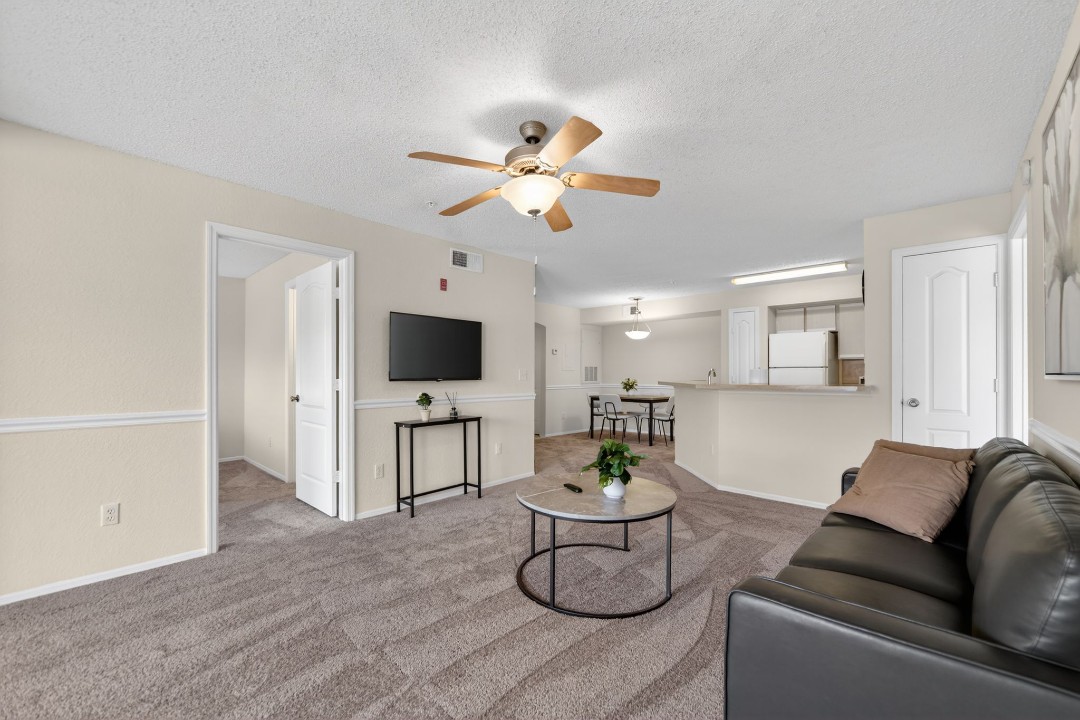 Avenue · Unit at Winter Springs 29-203 2/2