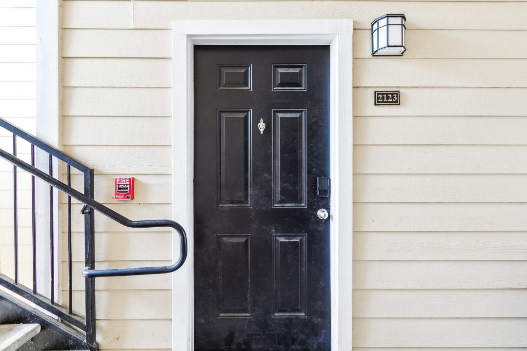 The Verandas, 2123 Calgary Crescent, · Unit 1/1