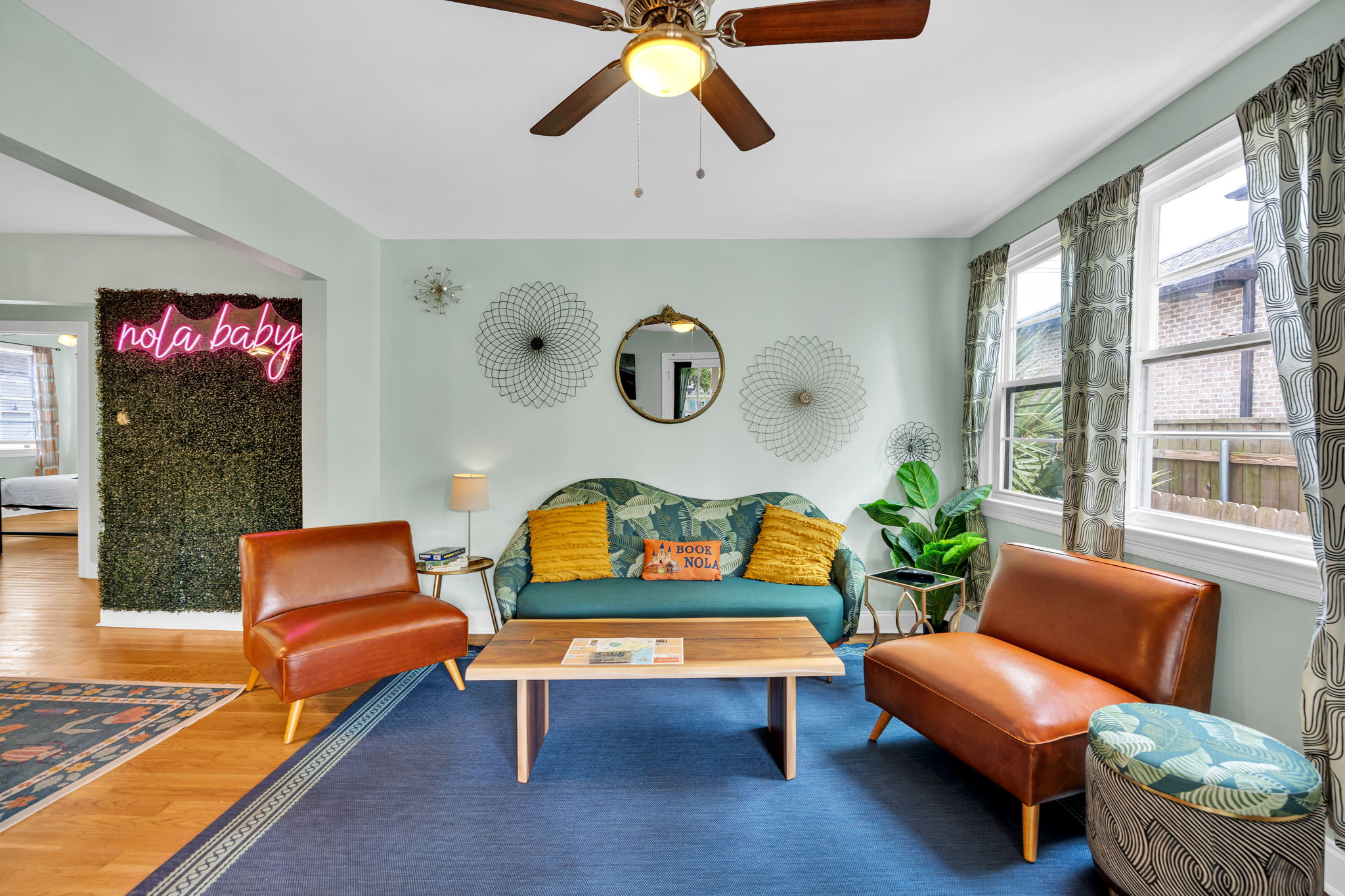 Full Unit off Canal Blvd. 4 miles from French Qtr.