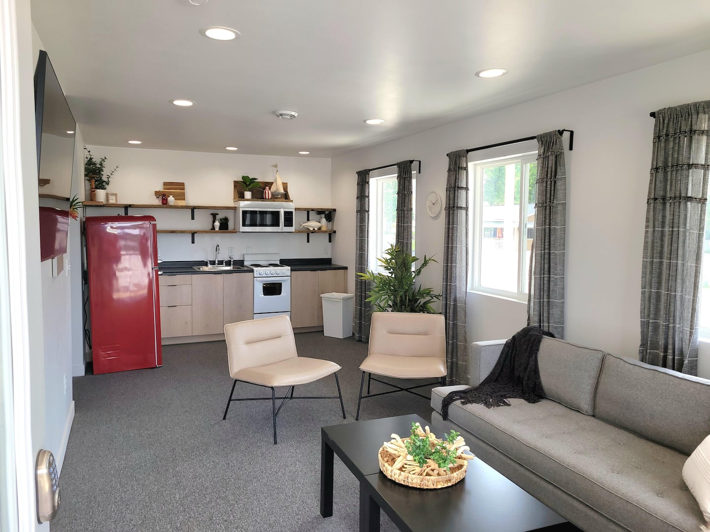 Stay Suites-Millers Bay Suite