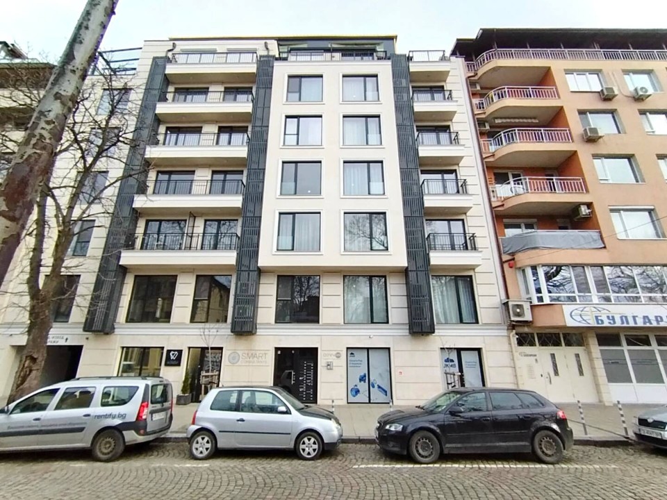 Property thumbnail 8