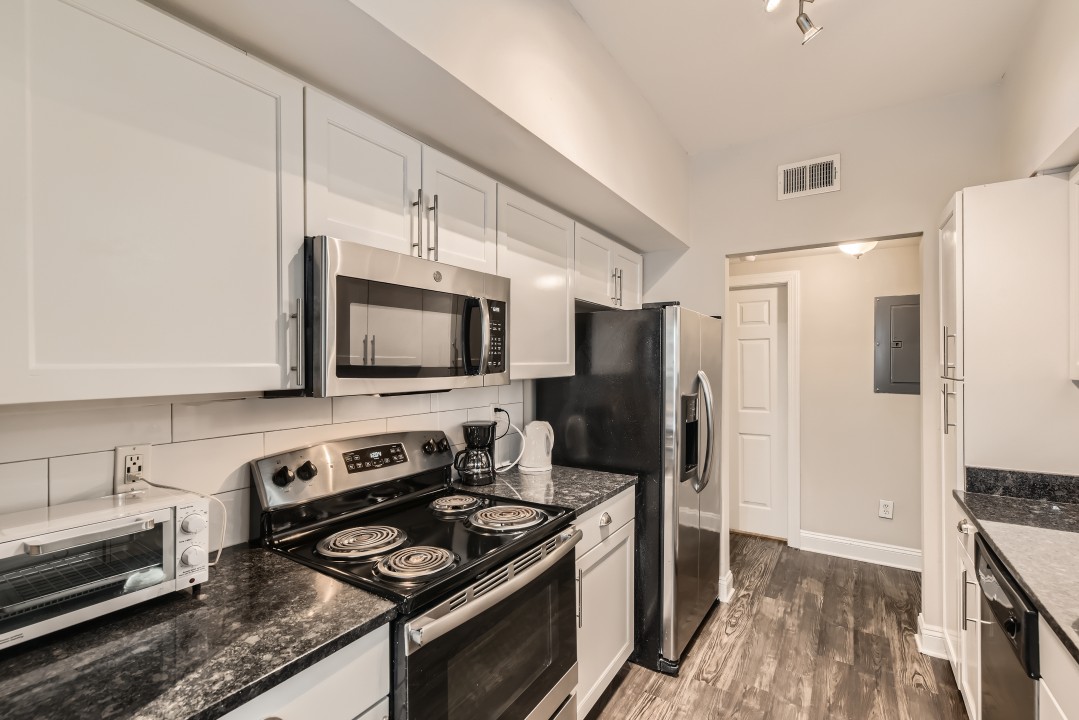 Crest at Midtown · Unit 1112 1/1
