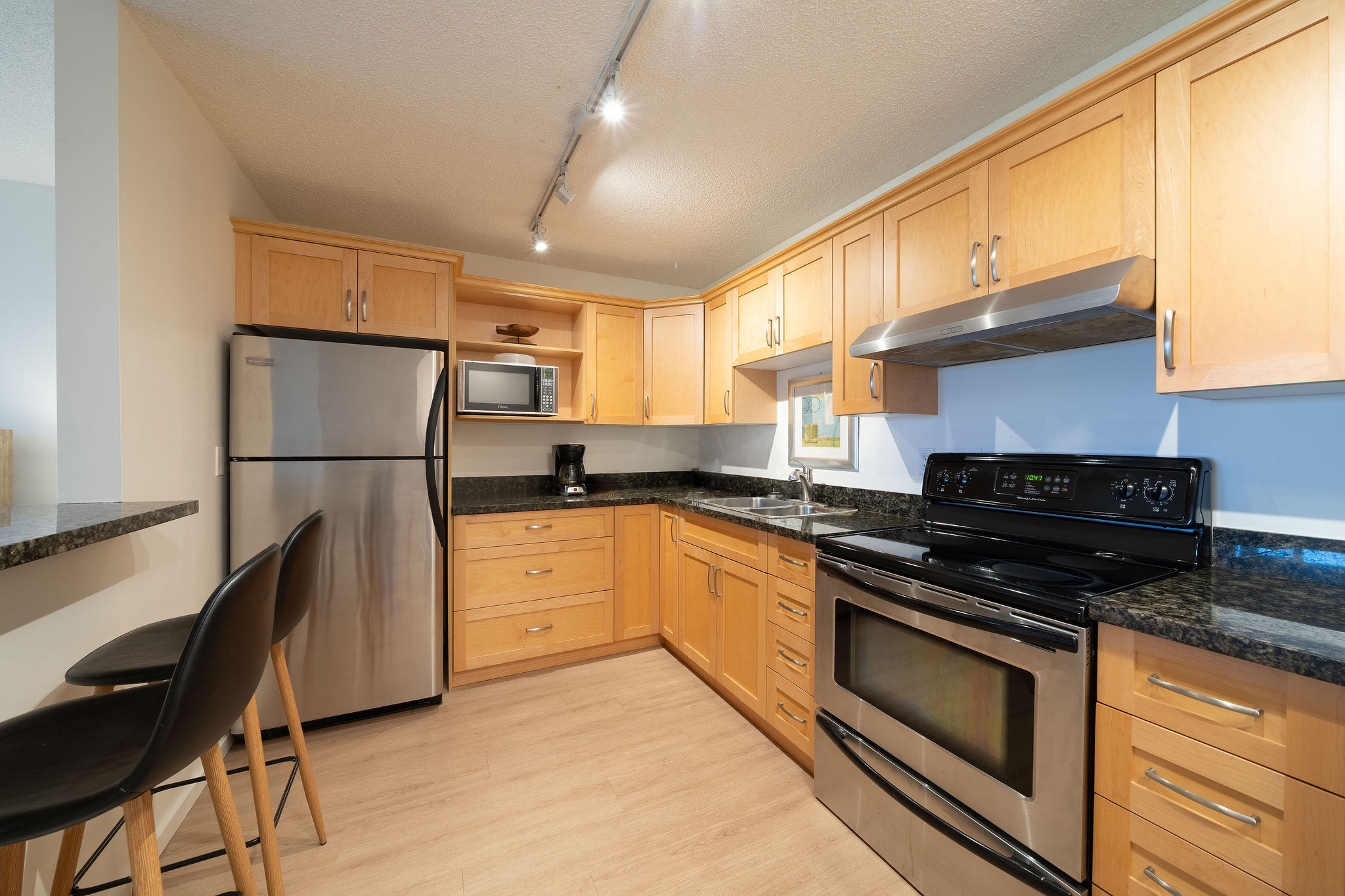 207 Lower Beach View Suite, Shorewater Resort  — Qualicum Beach, BC — vacation rental