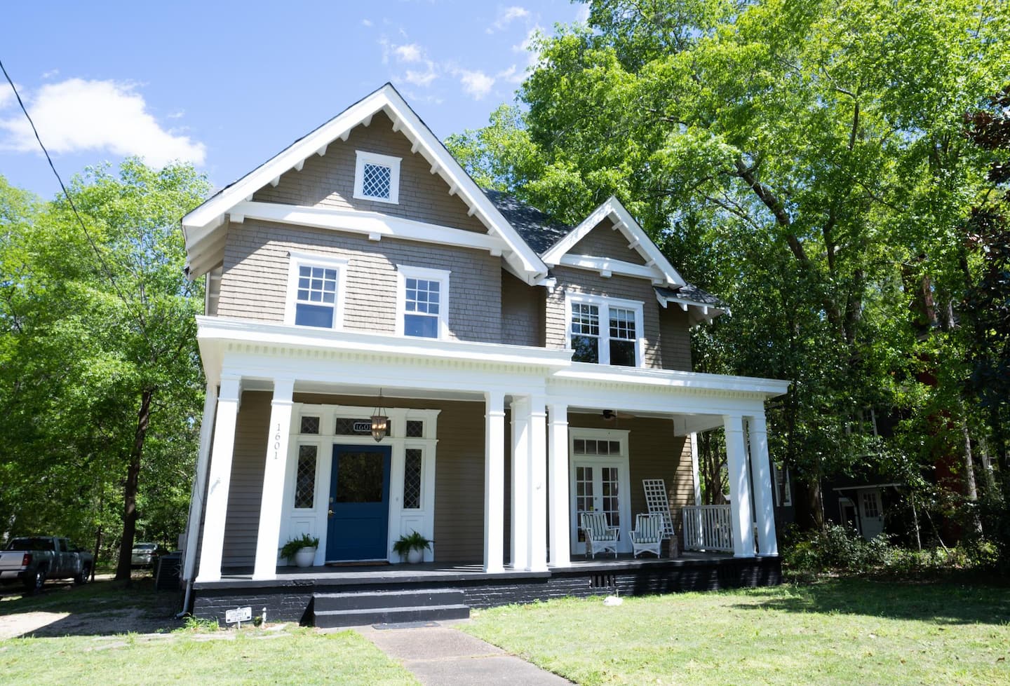 Charming Historic Home With Spacious Living - Elegant Escape - Montgomery, AL