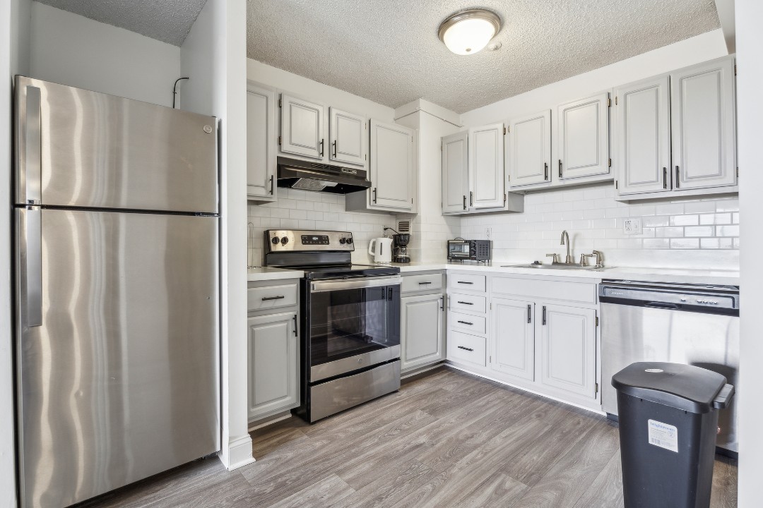 Legacy at Imperial Village · Unit 1014 2/2