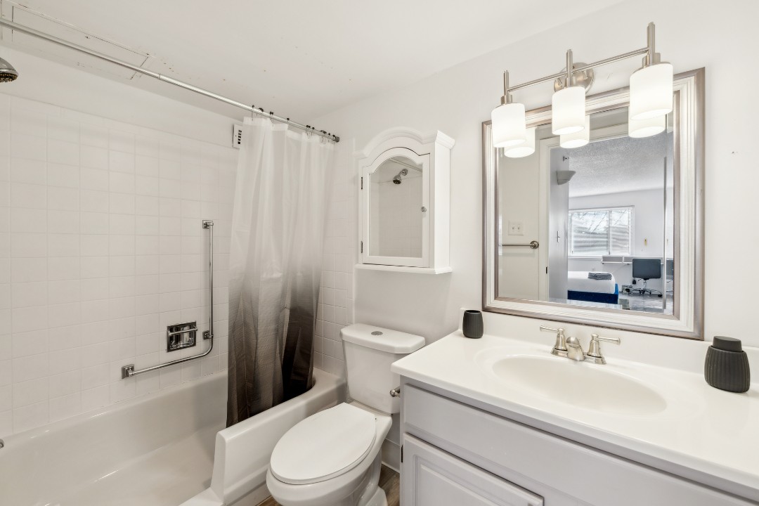 Legacy at Imperial Village · Unit 516 2/2