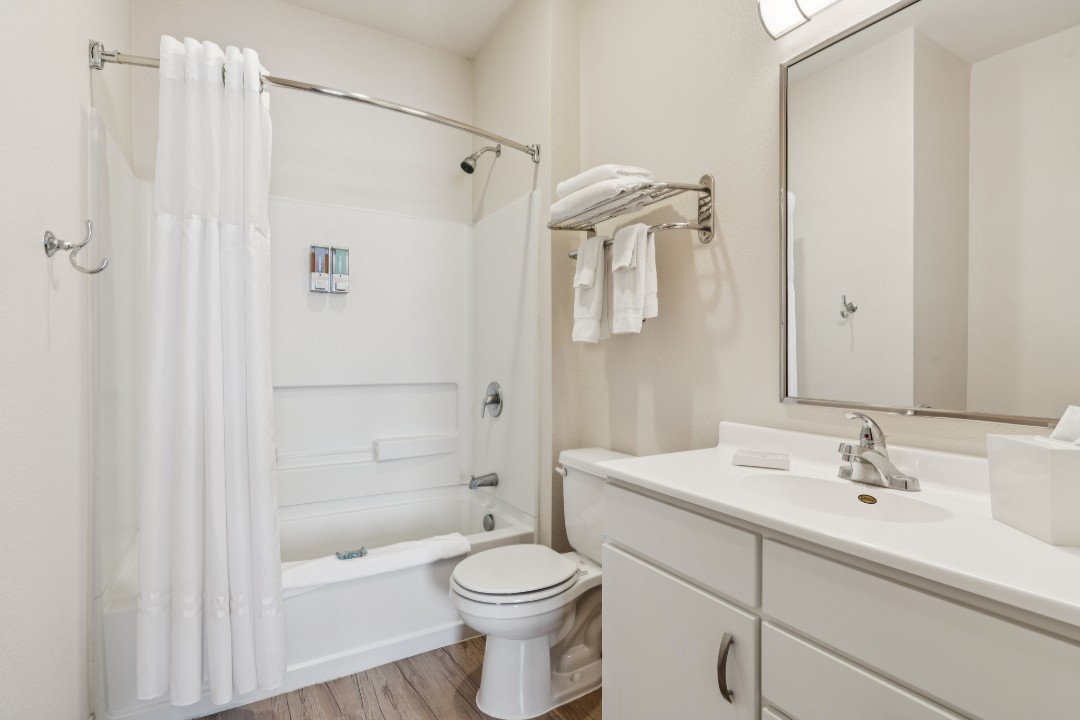 Simplicity At the Rim · Unit 1104  2/2
