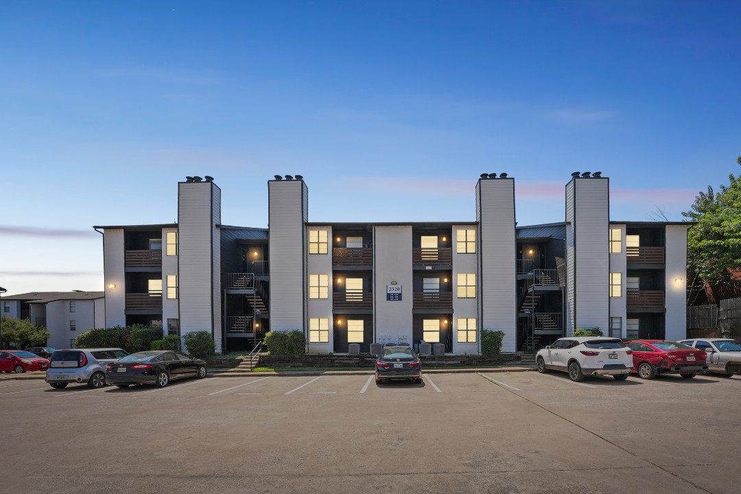The Landry · Unit 288 2/1