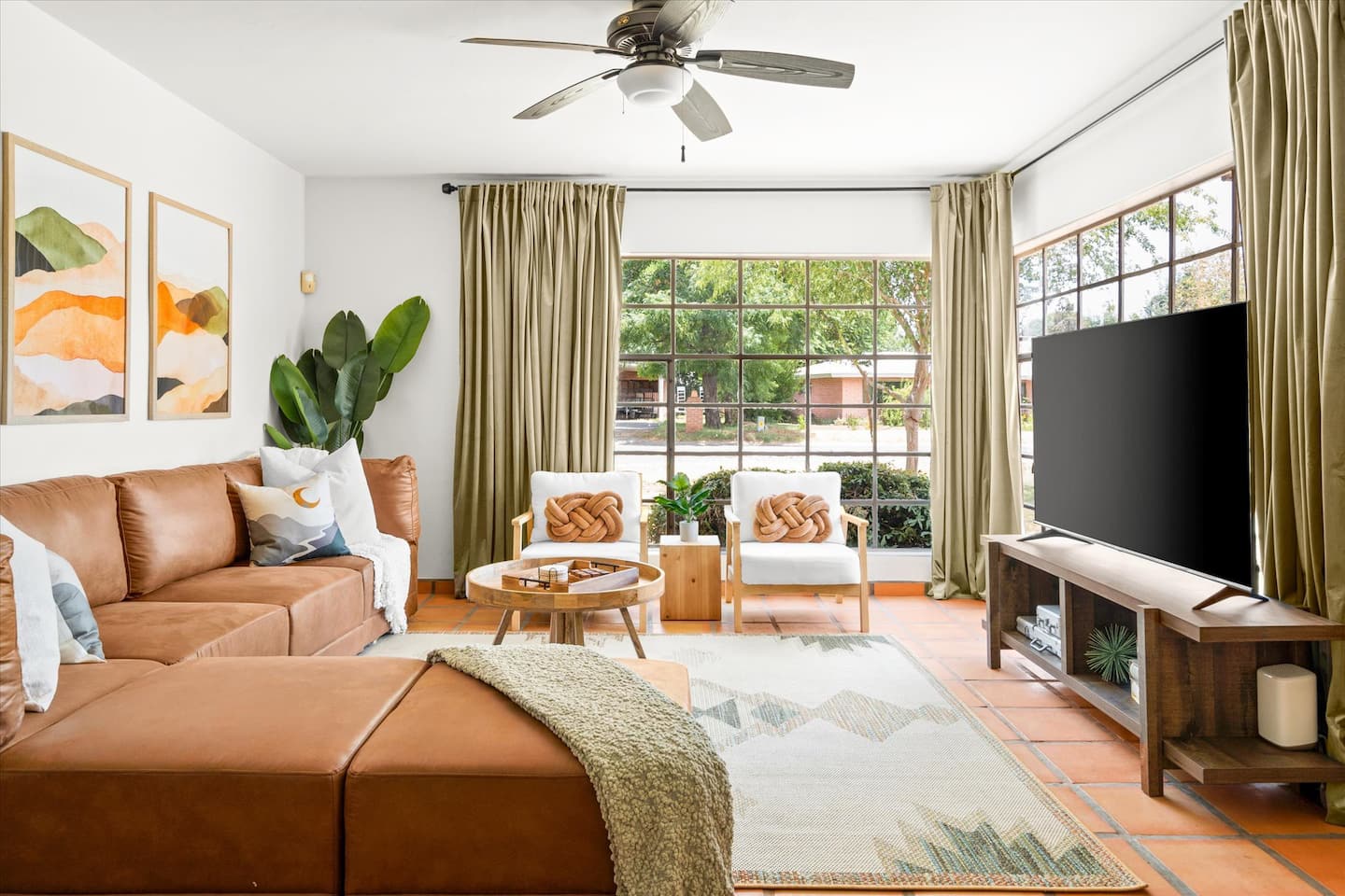 Phoenix 51 - AirBNB · Mid-Century Modern Oasis w/ Calm Backyard Escape photo 5