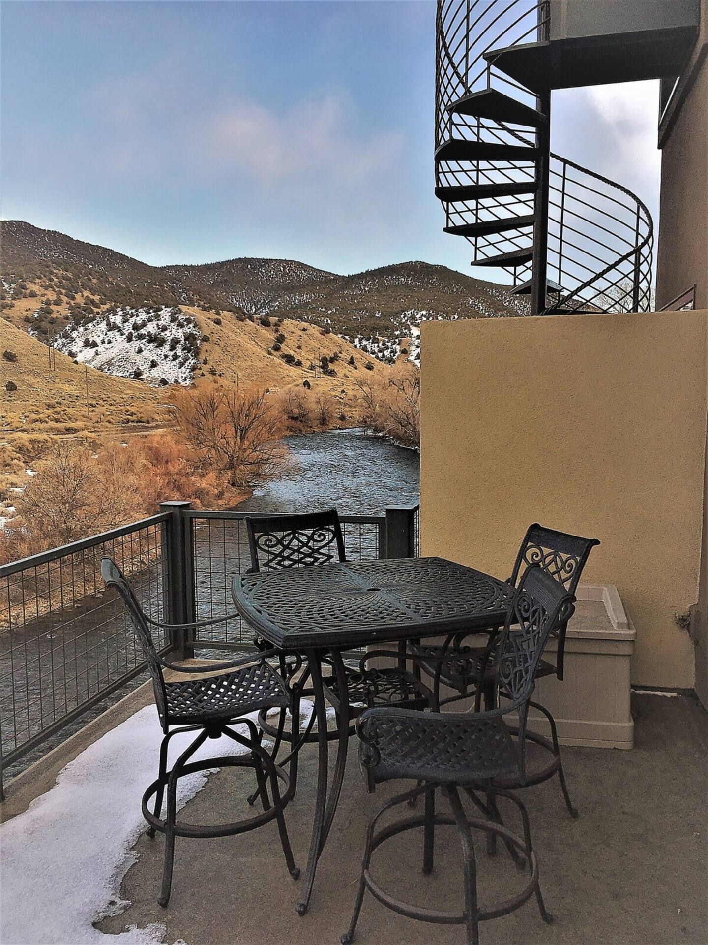 Riverfront condo with balcony, king bed (STR#267) — Salida, CO — vacation rental