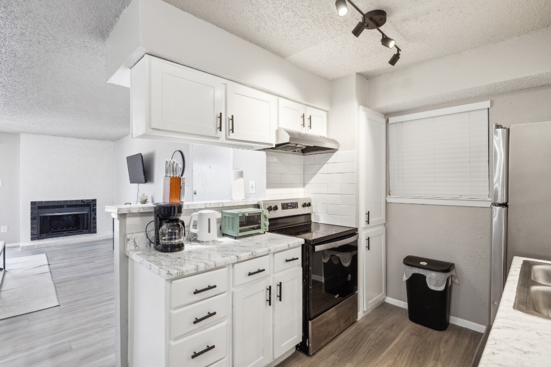 The Landry · Unit 283 2/1