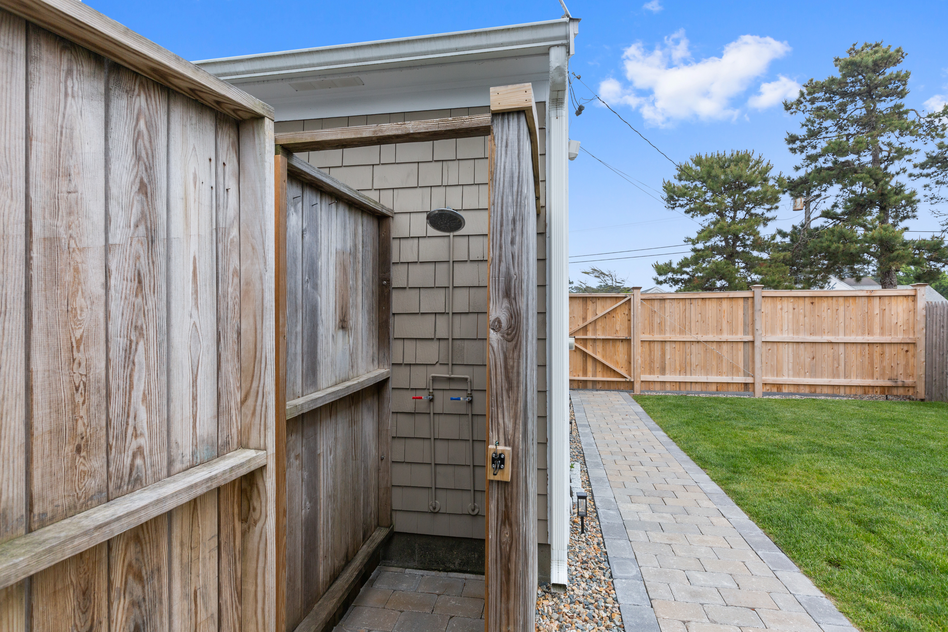 Cape Cod Beach Cottage - Unit A - Photo 6 of 34