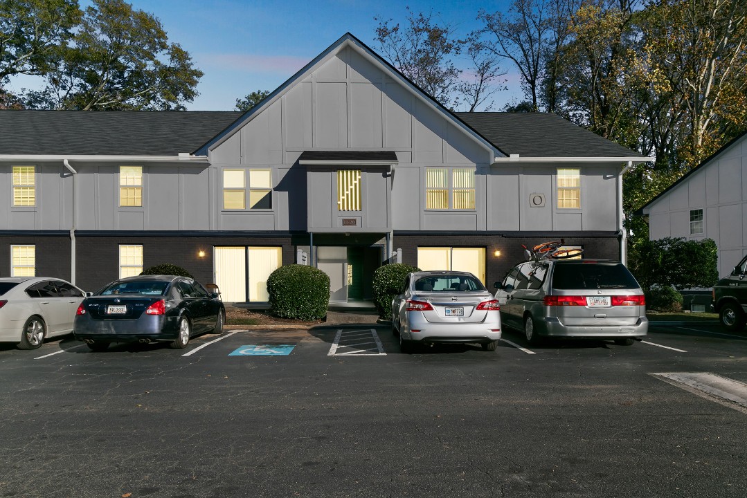 Barcelo at East Cobb O20 · Unit 1/1