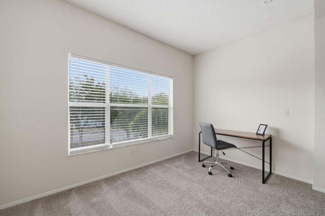 Avenue · Unit at Winter Springs 21-309 1/1