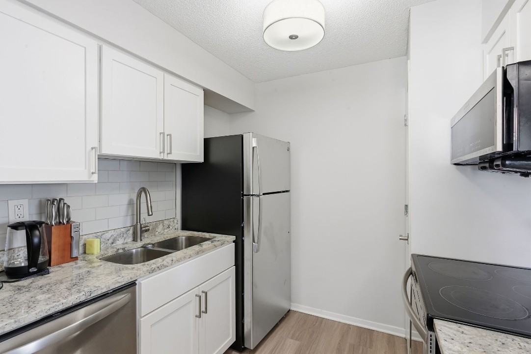 Taylor at 502 · Unit unit 2103-201 2/2