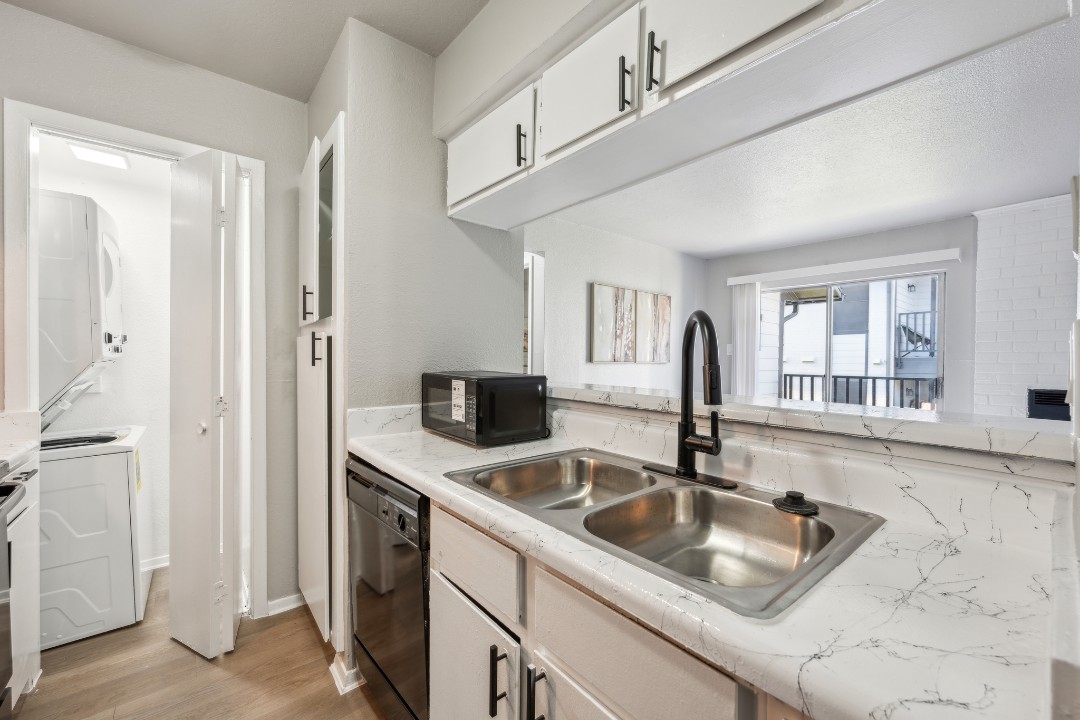 The Chandler · Unit 421 1/1