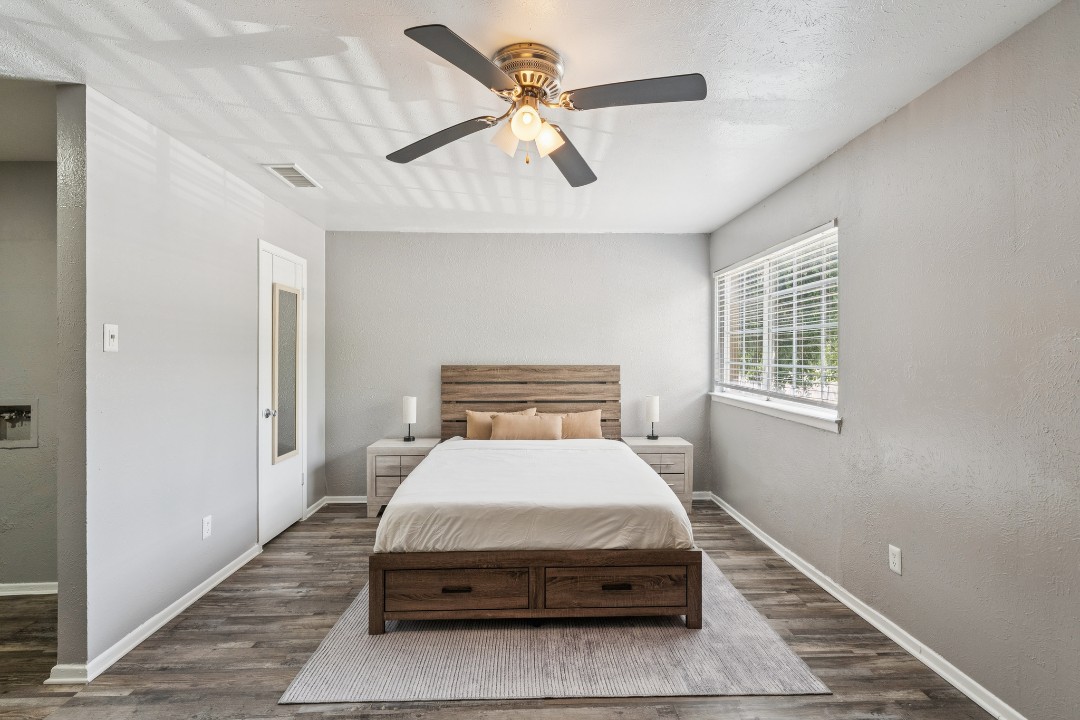 Vista Buena 2-180 · Unit 1/1